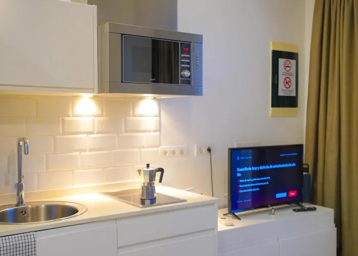 شقة Oceanside Luxury Loft - Fast Wi-fi - Workstations *