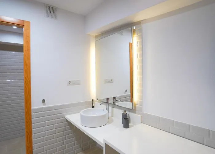 شقة Oceanside Luxury Loft - Fast Wi-fi - Workstations *