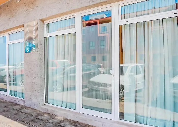 アパート Oceanside Luxury Loft - Fast Wi-fi - Workstations *