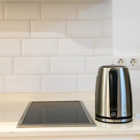 Apartment Oceanside Luxury Loft - Fast Wi-fi - Workstations *